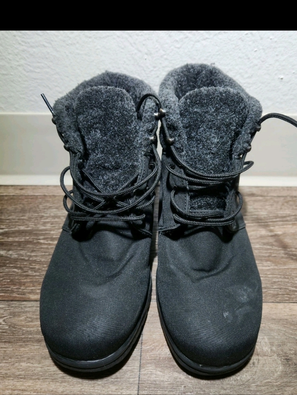 EUC Toe Warmers of Canada Women's Size 9WW Black Trek Waterproof Ankle Boots